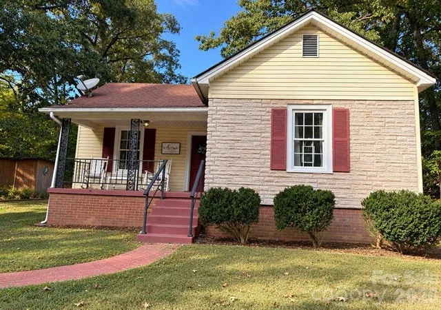 Single family home for sale at 712 Baker St, Kannapolis, NC 28081 | MLS# 4431848