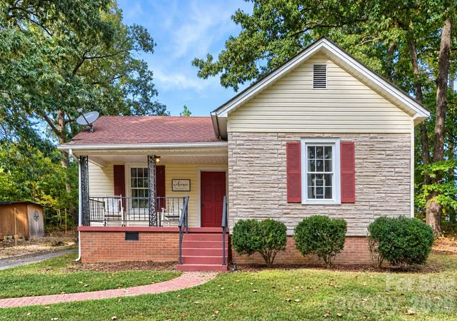Single family home for sale at 712 Baker St, Kannapolis, NC 28081 | MLS# 4431848