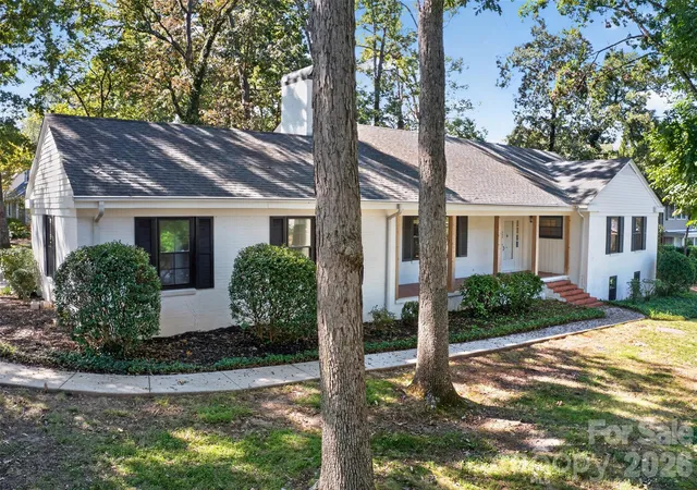 Photo 1 of Single family home for sale at 356 7th Avenue NE, Hickory, NC 28601 | MLS# 4431867 | Listing updated on 2026-10-09