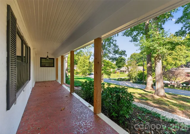 Photo 4 of Single family home for sale at 356 7th Avenue NE, Hickory, NC 28601 | MLS# 4431867 | Listing updated on 2026-10-09