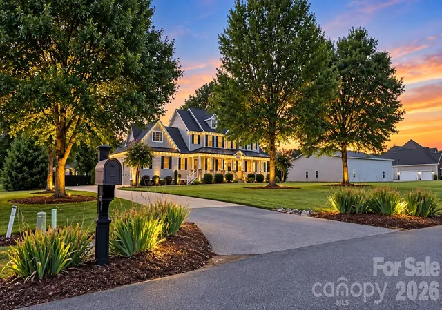 Photo 2 of Single family home for sale at 936 Stallion Spirit Trl, Clover, SC 29710 | MLS# 4431870 | Listing updated on 2026-10-16