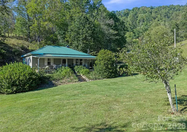 Photo 1 of Single family home for sale at 163 Cub Howell Rd, Bakersville, NC 28705 | MLS# 4431872 | Listing updated on 2026-10-07