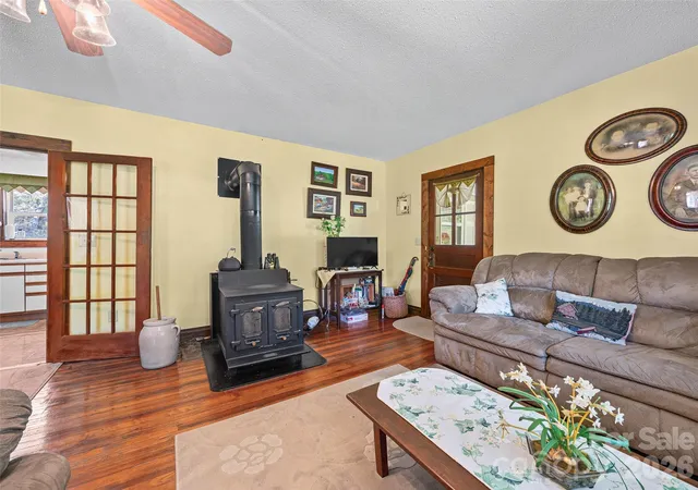 Photo 3 of Single family home for sale at 163 Cub Howell Rd, Bakersville, NC 28705 | MLS# 4431872 | Listing updated on 2026-10-07