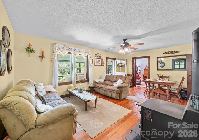 Photo 3 of Single family home for sale at 163 Cub Howell Rd, Bakersville, NC 28705 | MLS# 4431872 | Listing updated on 2026-10-07