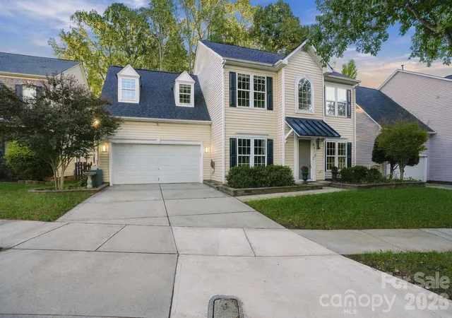 Photo 1 of Single family home for sale at 8712 Cool Meadow Dr, Huntersville, NC 28078 | MLS# 4431885 | Listing updated on 2026-10-25