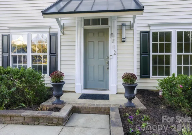 Photo 1 of Single family home for sale at 8712 Cool Meadow Dr, Huntersville, NC 28078 | MLS# 4431885 | Listing updated on 2026-10-25