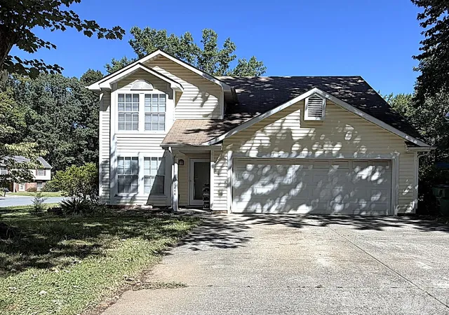 Single family home for sale at 6844 Shiloh Ridge Ln, Charlotte, NC 28212 | MLS# 4431886