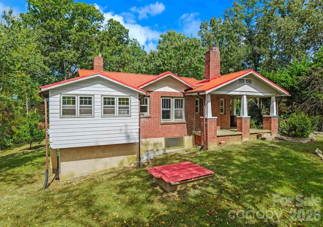 Single family home for sale at 1305 Jenkins Valley Rd, Alexander, NC 28701 | MLS# 4431889