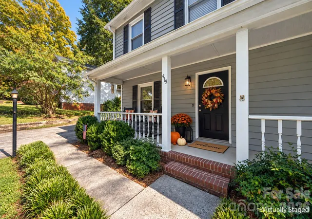 Photo 1 of Single family home for sale at 419 Holly Dr, Belmont, NC 28012 | MLS# 4431894 | Listing updated on 2026-10-09