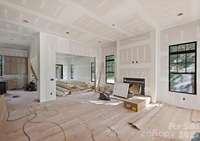 Photo 3 of Single family home for sale at 6509 Hazelton Dr, Charlotte, NC 28210 | MLS# 4431899 | Listing updated on 2026-10-16