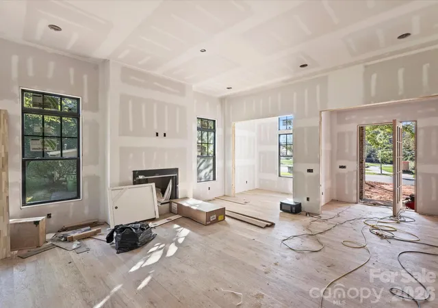 Photo 4 of Single family home for sale at 6509 Hazelton Dr, Charlotte, NC 28210 | MLS# 4431899 | Listing updated on 2026-10-16