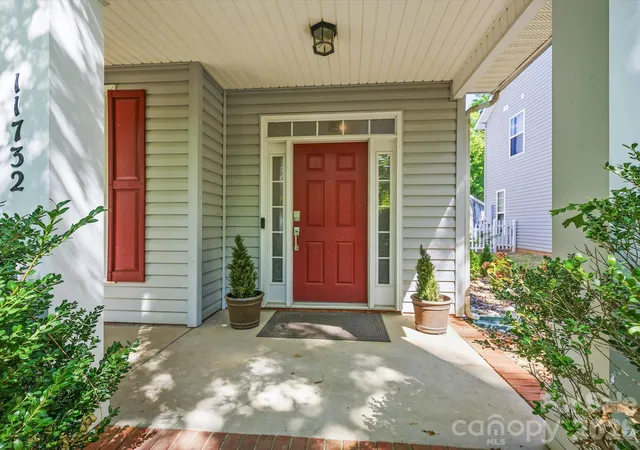 Photo 2 of Single family home for sale at 11732 Windy Mist Way, Huntersville, NC 28078 | MLS# 4431912 | Listing updated on 2026-10-10