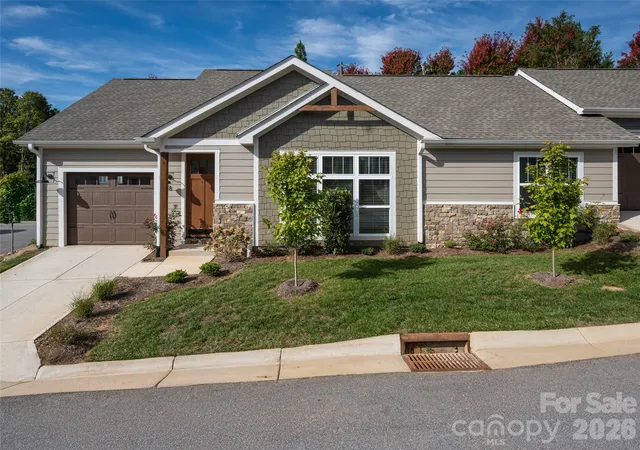 Photo 3 of Townhouse for sale at 8 Heartleaf Cir, Arden, NC 28704 | MLS# 4431913 | Listing updated on 2026-10-07