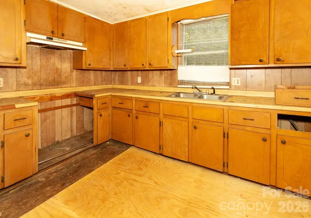 Photo 4 of Single family home for sale at 855 Hickory Grv Ballpark Rd, Bladenboro, NC 38320 | MLS# 4431915 | Listing updated on 2026-10-08