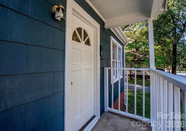 Photo 3 of Single family home for sale at 541 Walnut St, Mooresville, NC 28115 | MLS# 4431916 | Listing updated on 2026-10-07
