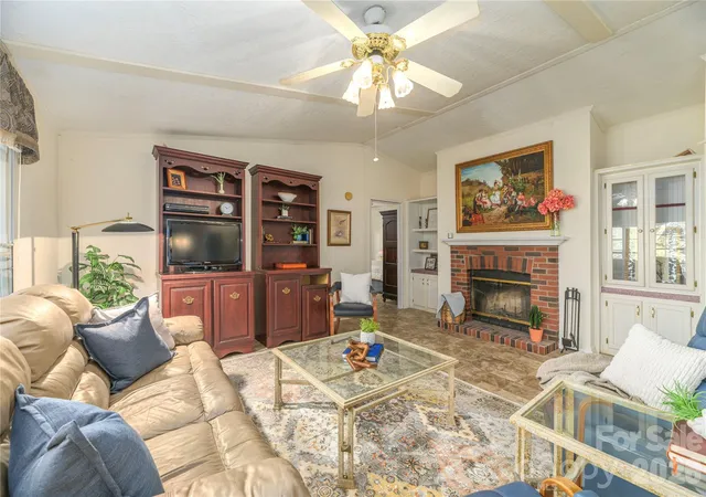 Photo 2 of Single family home for sale at 106 Nunnehi Trl, Waynesville, NC 28786 | MLS# 4431928 | Listing updated on 2026-10-27