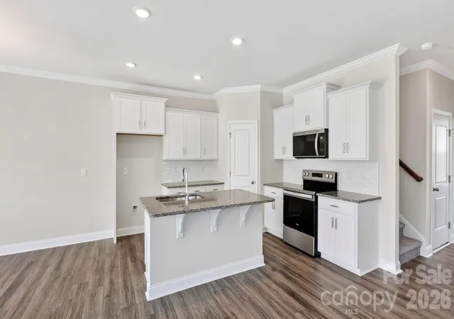 Photo 4 of Townhouse for sale at 57 Creekview Rd, Hendersonville, NC 28792 | MLS# 4431929 | Listing updated on 2026-10-07