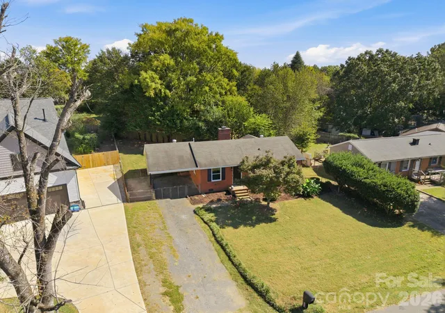 Photo 3 of Single family home for sale at 232 Eden Cir, Pineville, NC 28134 | MLS# 4431931 | Listing updated on 2026-10-09