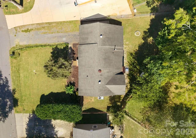 Photo 4 of Single family home for sale at 232 Eden Cir, Pineville, NC 28134 | MLS# 4431931 | Listing updated on 2026-10-09