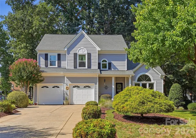 Photo 1 of Single family home for sale at 180 Bridgeport Dr, Mooresville, NC 28117 | MLS# 4431939 | Listing updated on 2026-10-18