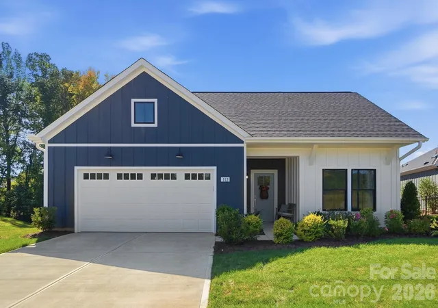 Photo 1 of Single family home for sale at 112 Alenda Lux Cir, Mooresville, NC 28115 | MLS# 4431945 | Listing updated on 2026-10-08