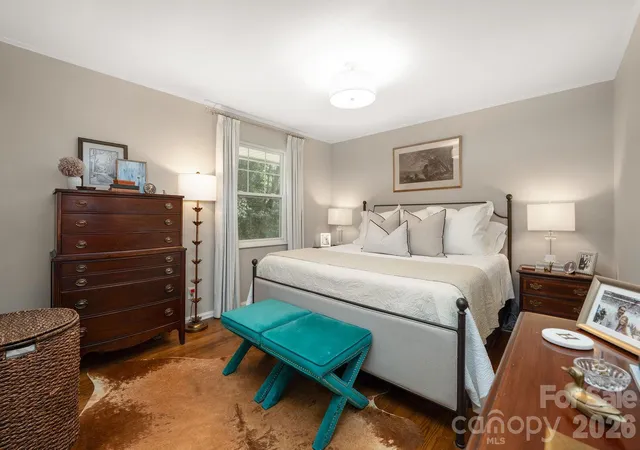 Photo 3 of Single family home for sale at 4805 Murrayhill Rd, Charlotte, NC 28209 | MLS# 4431947 | Listing updated on 2026-10-09