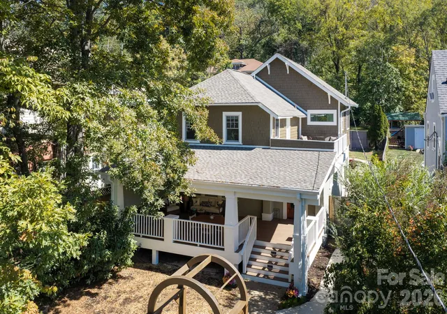 Photo 1 of Single family home for sale at 133 Furman Ave, Asheville, NC 28801 | MLS# 4431950 | Listing updated on 2026-10-29