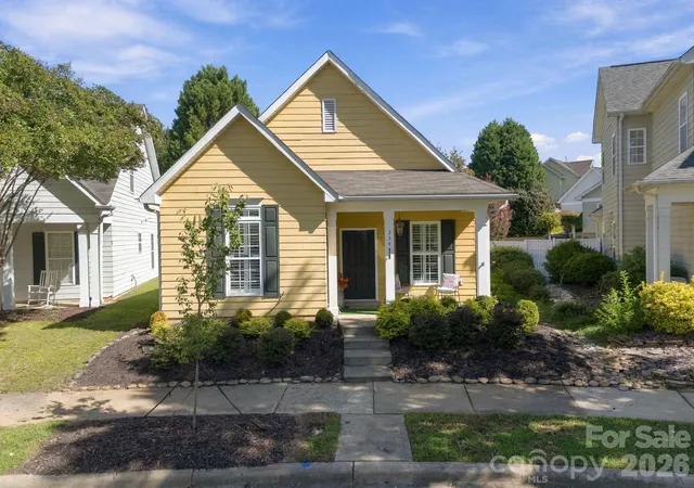 Single family home for sale at 334 Center Dr, Davidson, NC 28036 | MLS# 4431969