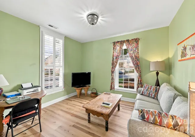 Photo 4 of Single family home for sale at 334 Center Dr, Davidson, NC 28036 | MLS# 4431969 | Listing updated on 2026-10-09