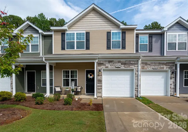 Photo 2 of Townhouse for sale at 13611 Browhill Ln, Charlotte, NC 28278 | MLS# 4431970 | Listing updated on 2026-10-07