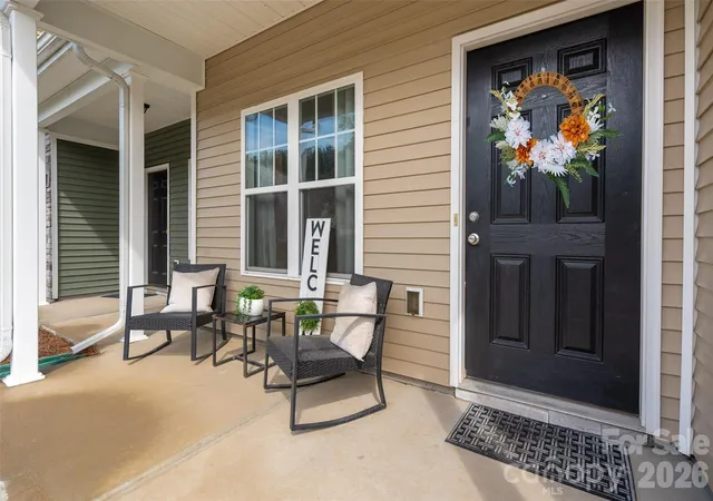 Photo 3 of Townhouse for sale at 13611 Browhill Ln, Charlotte, NC 28278 | MLS# 4431970 | Listing updated on 2026-10-07