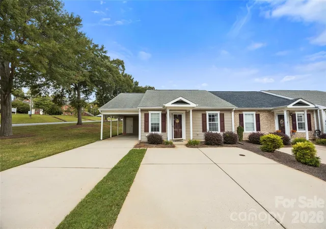 Photo 1 of Townhouse for sale at 1001 Old Chestnut Way, Cramerton, NC 28032 | MLS# 4431972 | Listing updated on 2026-10-08