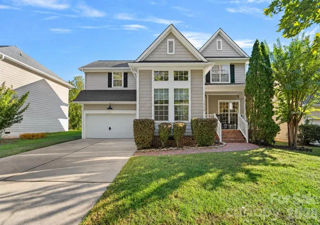 Photo 1 of Single family home for sale at 15744 Trenton Pl Rd, Huntersville, NC 28078 | MLS# 4431973 | Listing updated on 2026-10-27