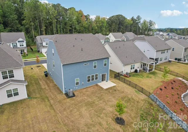 Photo 3 of Single family home for sale at 299 Hamptons Cvs Rd, Troutman, NC 28166 | MLS# 4431979 | Listing updated on 2026-10-07