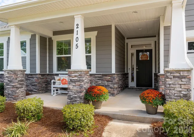 Photo 3 of Single family home for sale at 2105 Manor Stone Dr, Indian Trail, NC 28079 | MLS# 4432000 | Listing updated on 2026-10-09