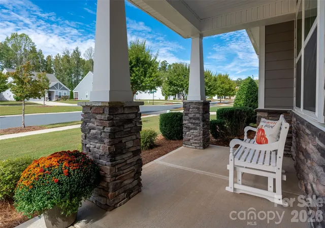 Photo 4 of Single family home for sale at 2105 Manor Stone Dr, Indian Trail, NC 28079 | MLS# 4432000 | Listing updated on 2026-10-09