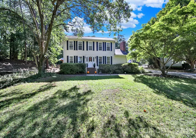 Single family home for sale at 1219 Honeybee Trl, Fort Mill, SC 29715 | MLS# 4432004