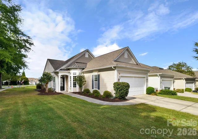 Photo 2 of Single family home for sale at 7000 Great Smoky Pl, Fort Mill, SC 29707 | MLS# 4432013 | Listing updated on 2026-10-08