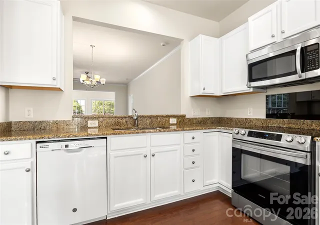 Photo 4 of Single family home for sale at 7000 Great Smoky Pl, Fort Mill, SC 29707 | MLS# 4432013 | Listing updated on 2026-10-08
