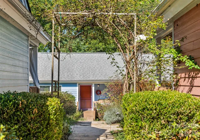 Photo 1 of Townhouse for sale at 43 Vermont Ct #A3, Asheville, NC 28806 | MLS# 4432036 | Listing updated on 2026-10-08