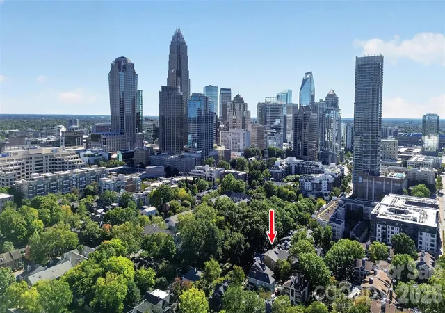 Photo 2 of Condo for sale at 413 W 8th Street #B, Charlotte, NC 28202 | MLS# 4432040 | Listing updated on 2026-10-13