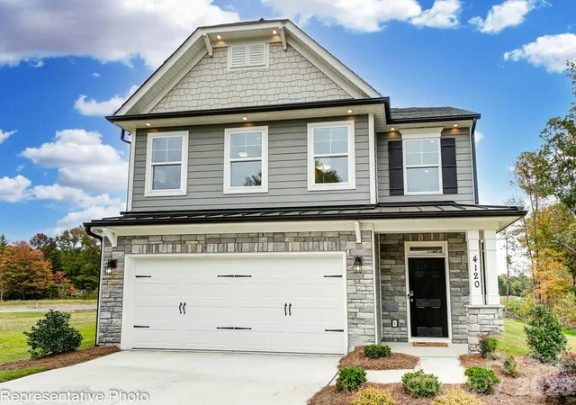 Photo 1 of Single family home for sale at 13139 Foxberry Rd, Charlotte, NC 28213 | MLS# 4432052 | Listing updated on 2026-10-08