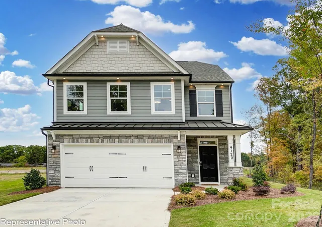 Photo 2 of Single family home for sale at 13139 Foxberry Rd, Charlotte, NC 28213 | MLS# 4432052 | Listing updated on 2026-10-08