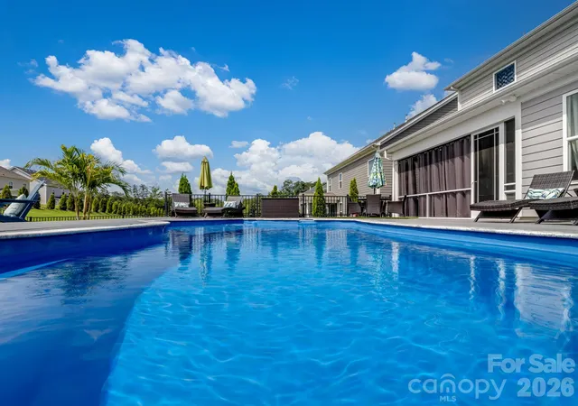 Single family home for sale at 15213 Shallow Ridge Rd, Charlotte, NC 28278 | MLS# 4432062