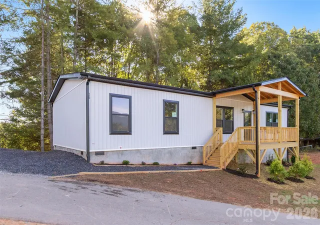 Photo 3 of Single family home for sale at 36 Aladdin Dr #3, Leicester, NC 28748 | MLS# 4432075 | Listing updated on 2026-10-08