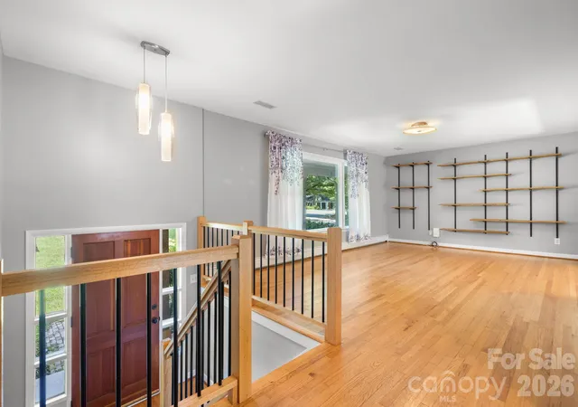 Photo 2 of Single family home for sale at 267 25th Avenue Nw, Hickory, NC 28601 | MLS# 4432088 | Listing updated on 2026-10-07