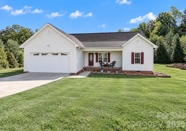 Single family home for sale at 138 Westhaven Dr, Statesville, NC 28625 | MLS# 4432092