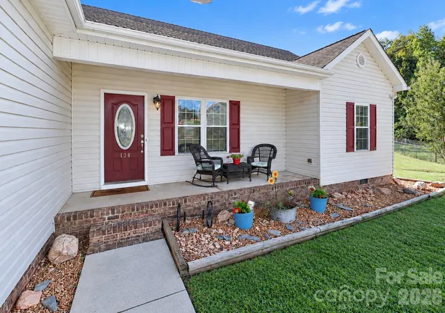 Photo 1 of Single family home for sale at 138 Westhaven Dr, Statesville, NC 28625 | MLS# 4432092 | Listing updated on 2026-10-09