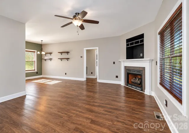 Photo 3 of Single family home for sale at 138 Westhaven Dr, Statesville, NC 28625 | MLS# 4432092 | Listing updated on 2026-10-09