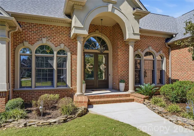 Photo 1 of Single family home for sale at 2469 Stoneview Ct, Denver, NC 28037 | MLS# 4432100 | Listing updated on 2026-10-10